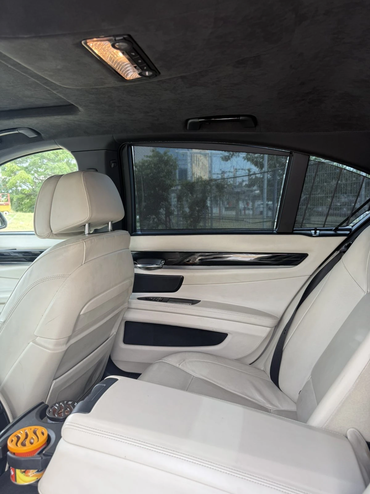 BMW 730 D Individual Facelift FULL, снимка 8 - Автомобили и джипове - 55325017