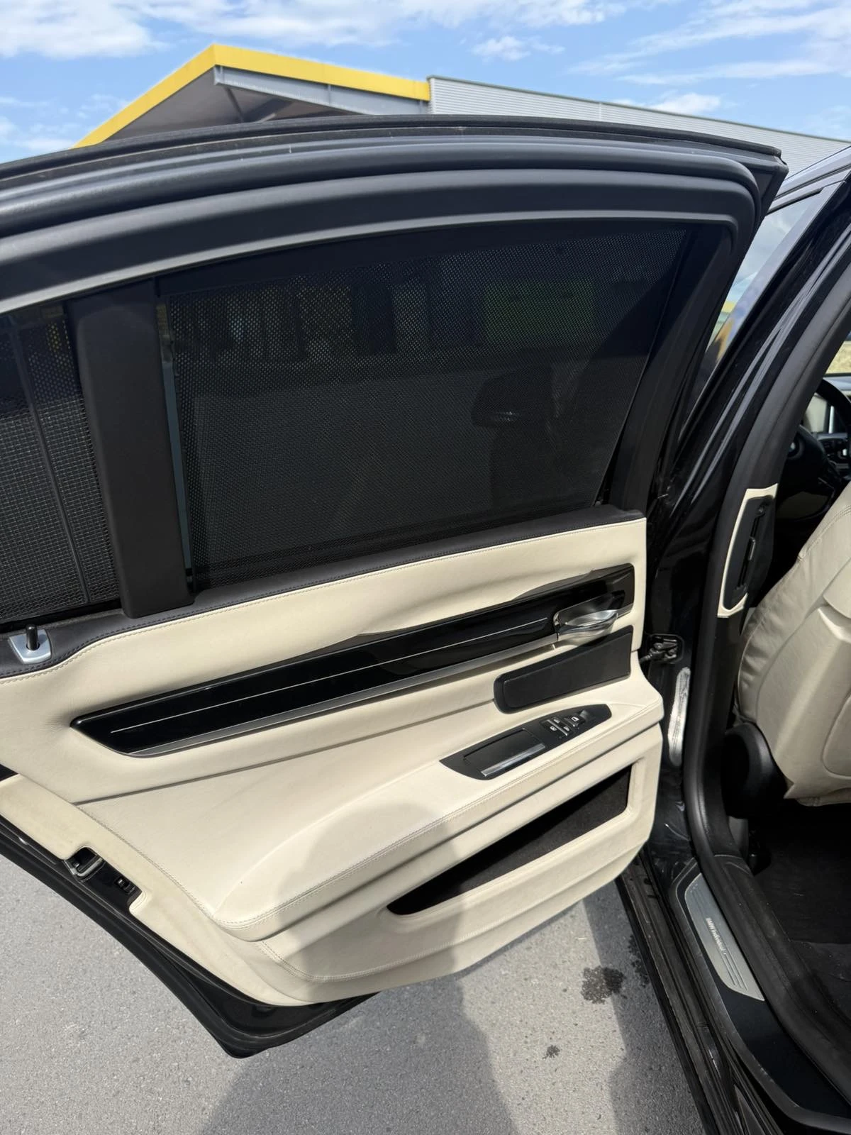BMW 730 D Individual Facelift FULL, снимка 9 - Автомобили и джипове - 55325017