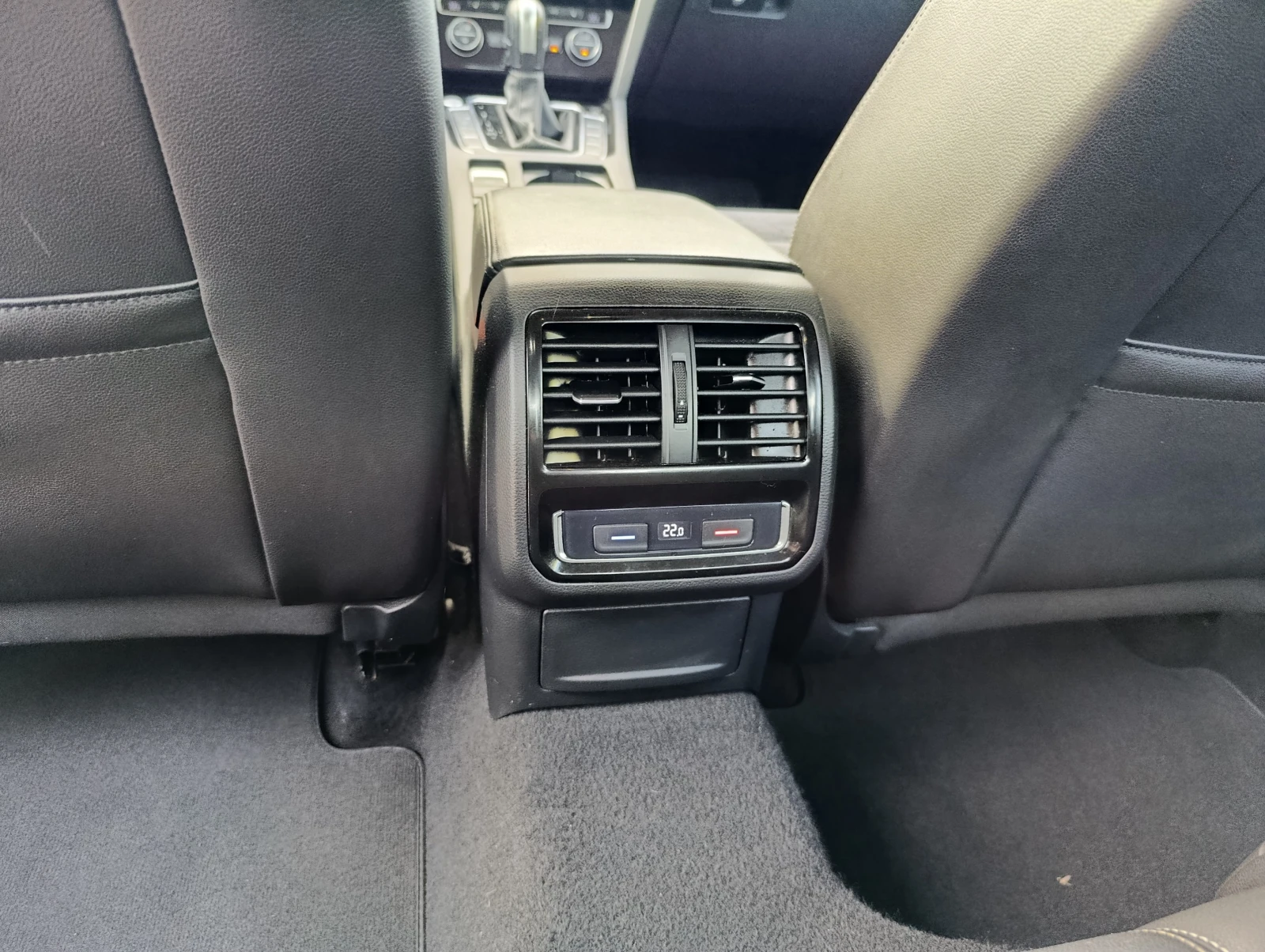 VW Passat Elegance-Закупена от БГ, снимка 7 - Автомобили и джипове - 55788869