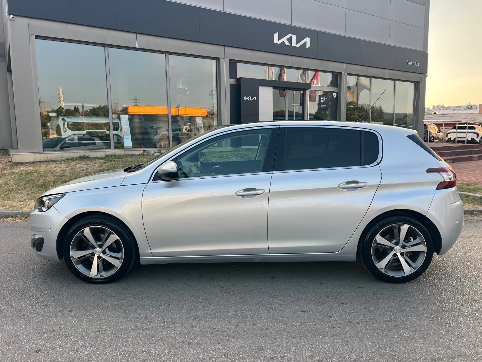 Peugeot 308 1.6/ALLURE/NAVI/PANORAMA, снимка 4 - Автомобили и джипове - 55796639