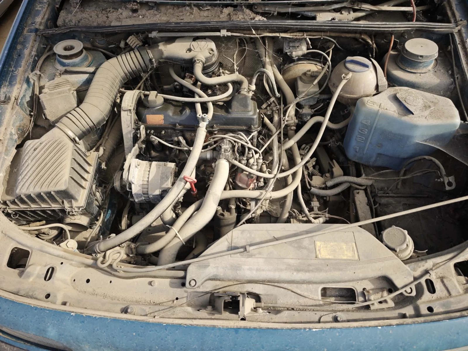 VW Passat 1.8, снимка 6 - Автомобили и джипове - 55935809