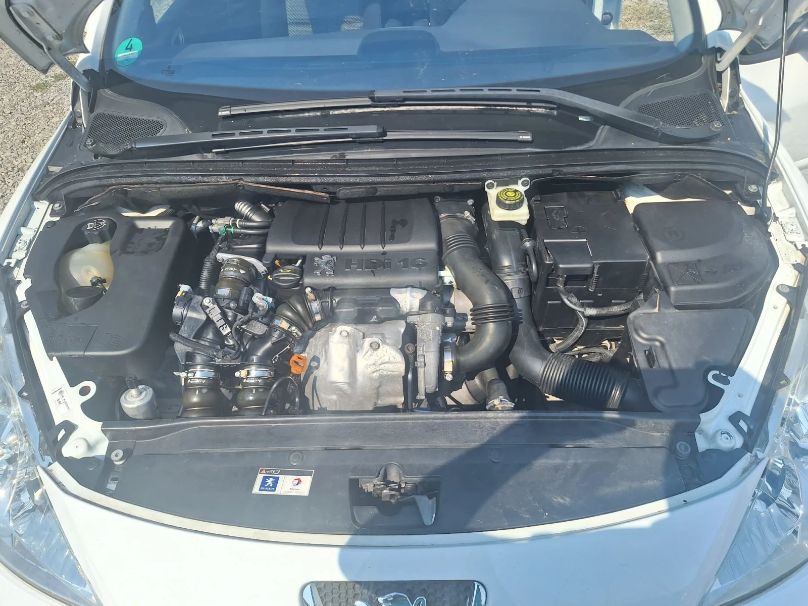 Peugeot 307 1.6HDI, снимка 10 - Автомобили и джипове - 56017585