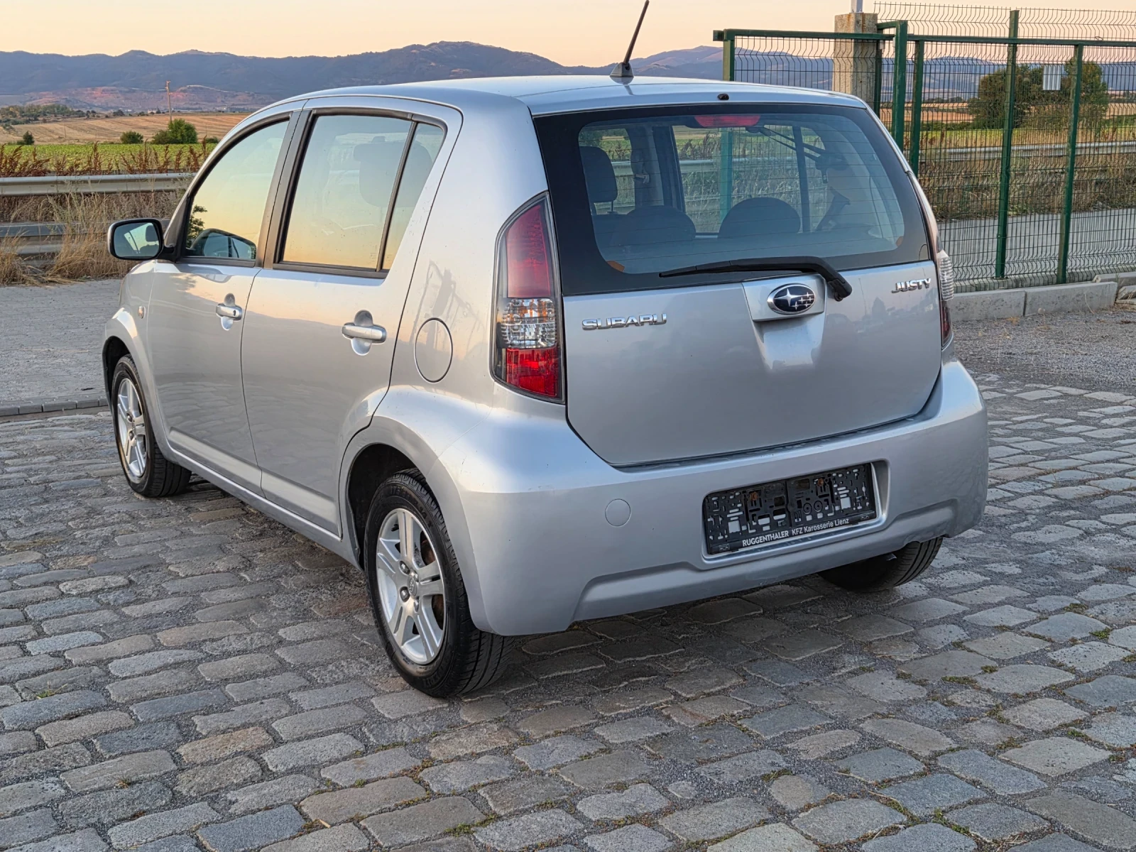 Subaru Justy 1.3i 4x4 2010 ������ | Mobile.bg � ����������� 8