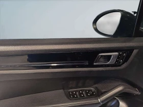 Porsche Cayenne * Premium Spec AWD | Panoramic Roof | Black * CARF, снимка 7