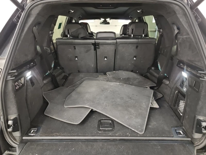 BMW X7 2022 xDrive40i * CARFAX * БЕЗ ПЪРВОНАЧАЛНА ВНОСКА, снимка 10 - Автомобили и джипове - 52729622