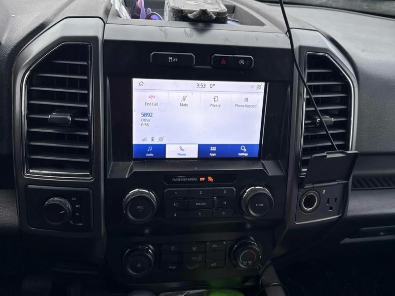 Ford F150 * 4WD SuperCrew 5.5' Box * CARFAX * БЕЗ ПЪРВОН, снимка 9 - Автомобили и джипове - 53079413