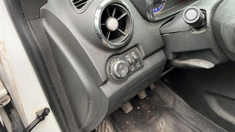 Chevrolet Trax 1.7 цдтй 6 ск., снимка 5 - Автомобили и джипове - 53210498