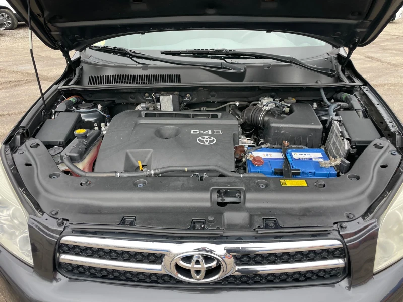 Toyota Rav4 2.2 D4D 136 к.с, снимка 10 - Автомобили и джипове - 53308435