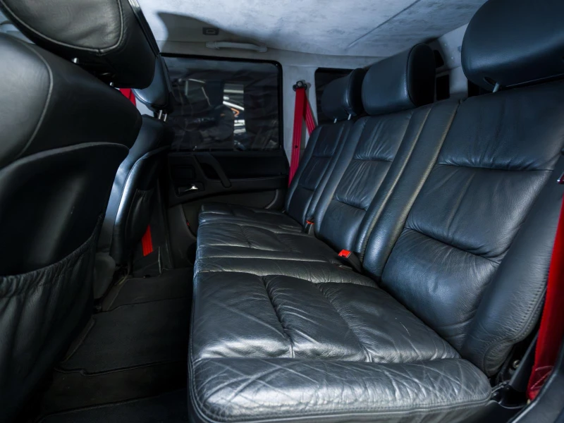 Mercedes-Benz G 55 AMG Бронирана Б-6 + Подгрев* Камера* 3xTV* Carbon* , снимка 12 - Автомобили и джипове - 53373457