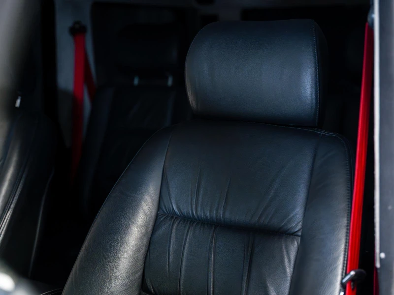 Mercedes-Benz G 55 AMG Бронирана Б-6 + Подгрев* Камера* 3xTV* Carbon* , снимка 8 - Автомобили и джипове - 53373457