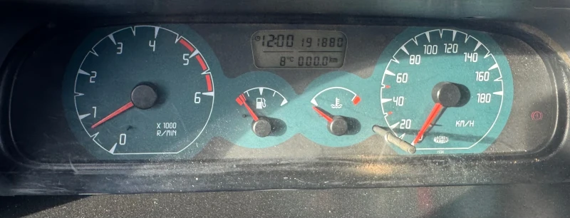 Nissan Terrano 2.7TDI 125k.c, снимка 14 - Автомобили и джипове - 53515496