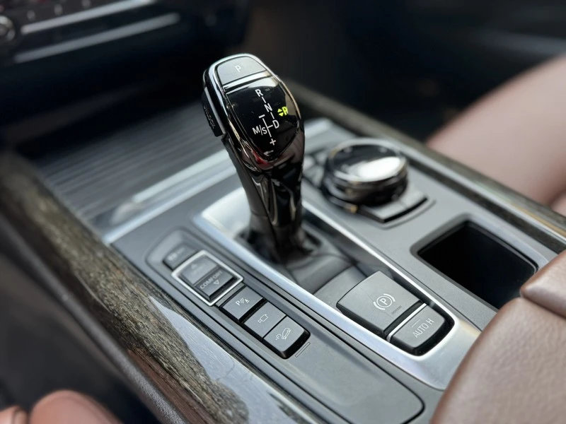 BMW X5 xDrive, снимка 16 - Автомобили и джипове - 53779367