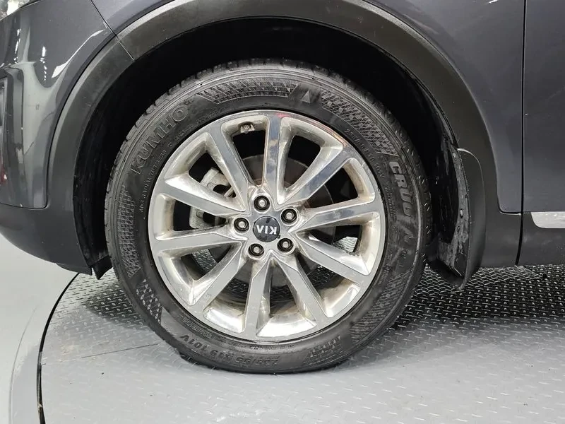 Kia Sorento DIESEL 2.0 2WD NOBLESSE, снимка 5 - Автомобили и джипове - 55261642