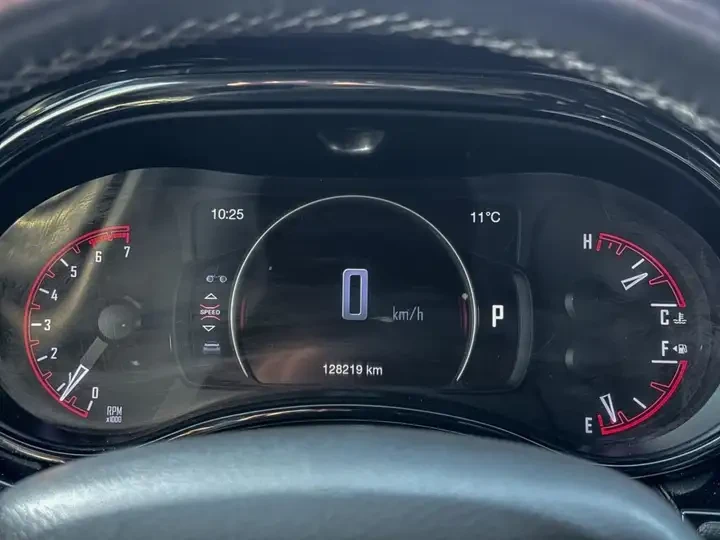Dodge Durango R/T | 5.7L HEMI V8, снимка 10 - Автомобили и джипове - 55288474