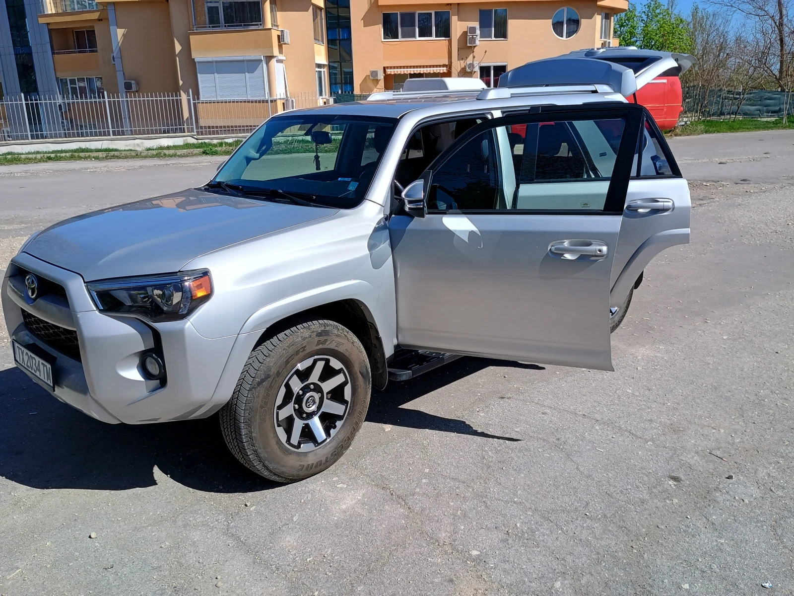 Toyota 4runner SR5 4.0 270кс - изображение 2