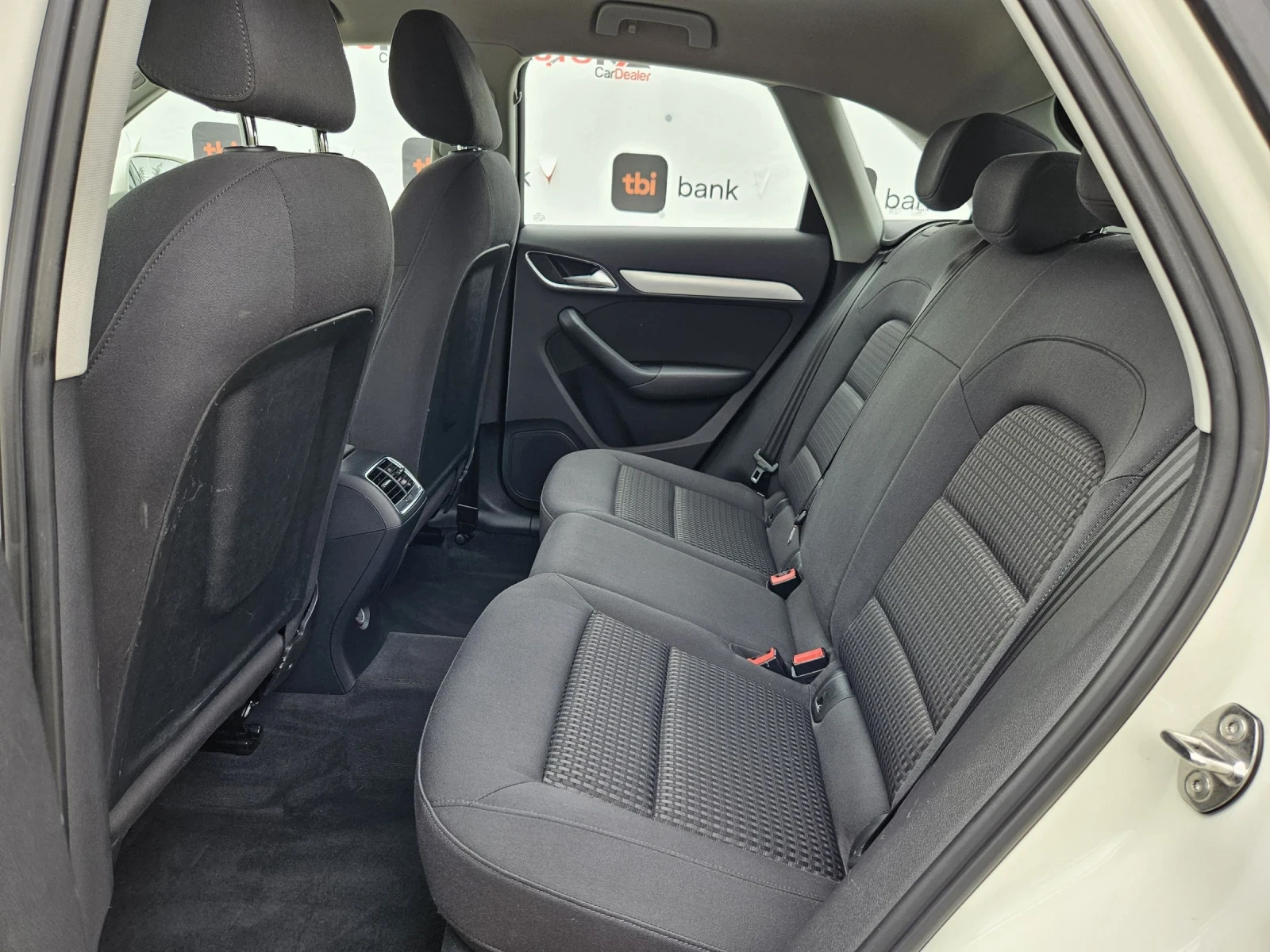 Audi Q3 2.0TDI-140кс= 6СКОРОСТИ= LED= 177.000КМ - изображение 9