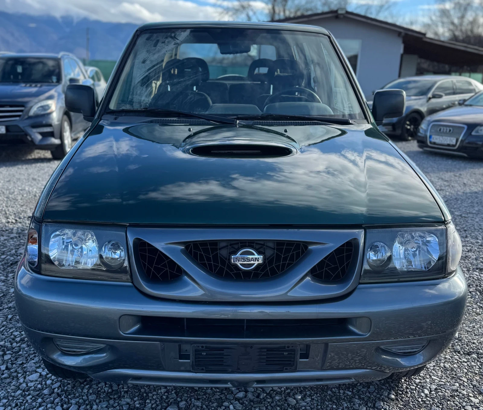 Nissan Terrano 2.7TDI 125k.c - изображение 2
