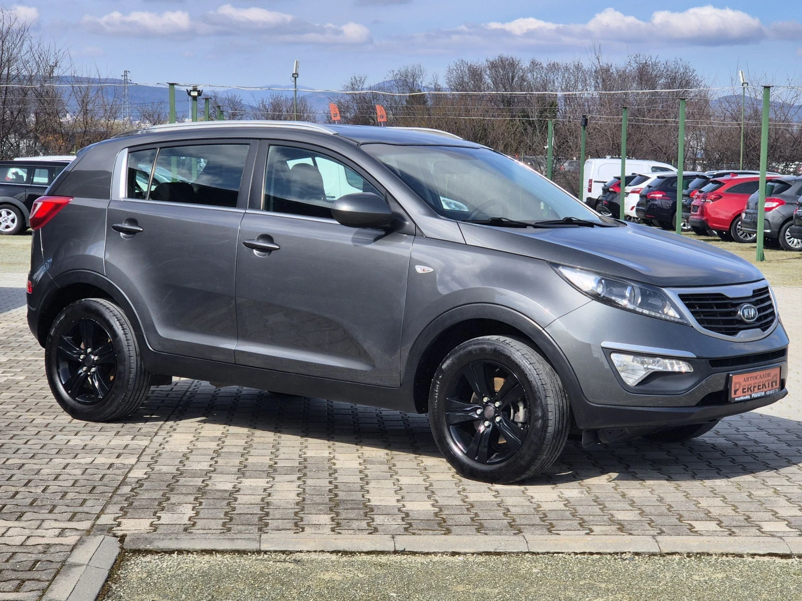 Kia Sportage 1.6 бензин 135к.с., снимка 6 - Автомобили и джипове - 53777315