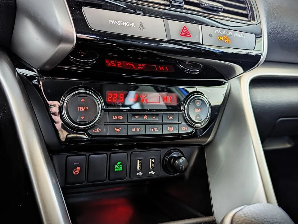 Mitsubishi Eclipse Cross LE* S* КЕЙЛЕС* КАМЕРА* МЪРТВА ТОЧКА, снимка 15 - Автомобили и джипове - 54888449