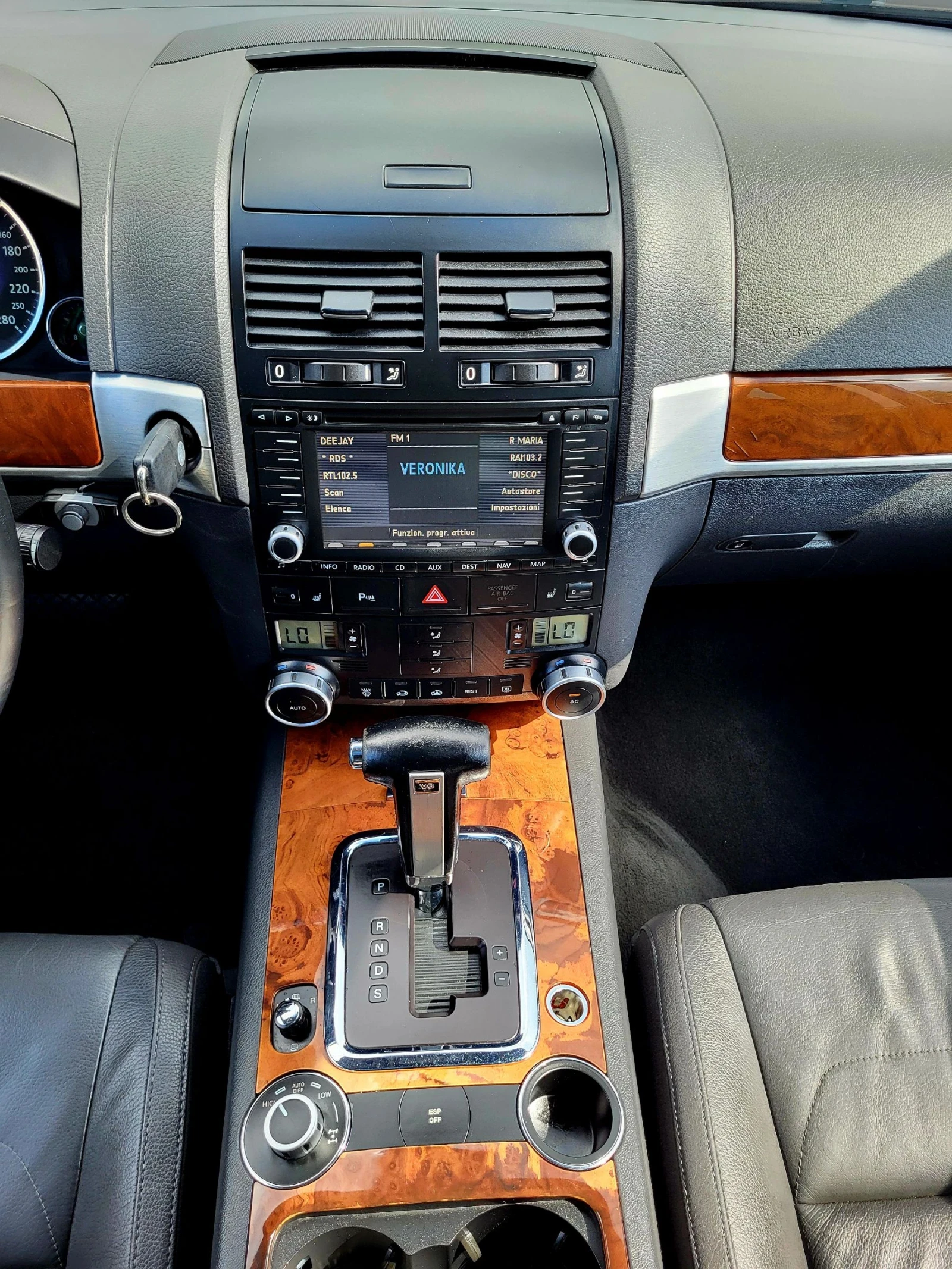 VW Touareg 3.0 TDI /NAVY/XENON/����/FACE/���  | Mobile.bg � ����������� 14