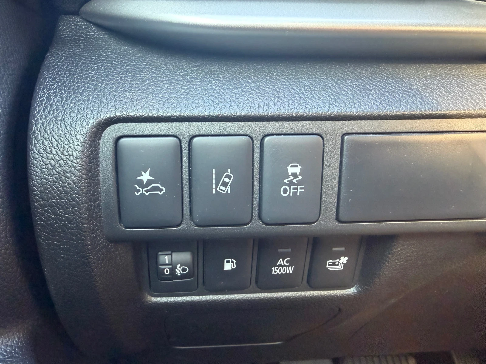 Mitsubishi Eclipse Cross 2.4 бензин plug in hybrid , снимка 9 - Автомобили и джипове - 55736115