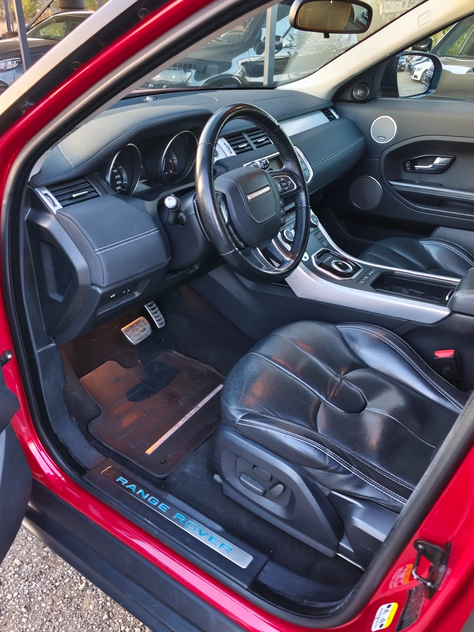 Land Rover Range Rover Evoque 2.2 Swiss, снимка 5 - Автомобили и джипове - 56424056