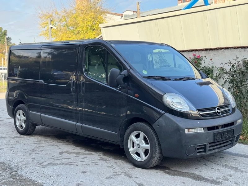 Opel Vivaro 2.5CDTI* KLIMA, снимка 2 - Бусове и автобуси - 47636578