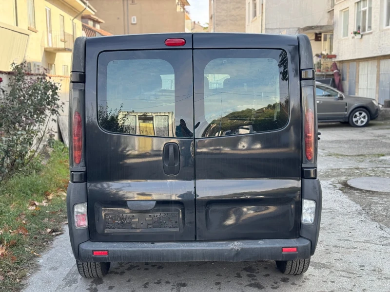 Opel Vivaro 2.5CDTI* KLIMA, снимка 5 - Бусове и автобуси - 47636578