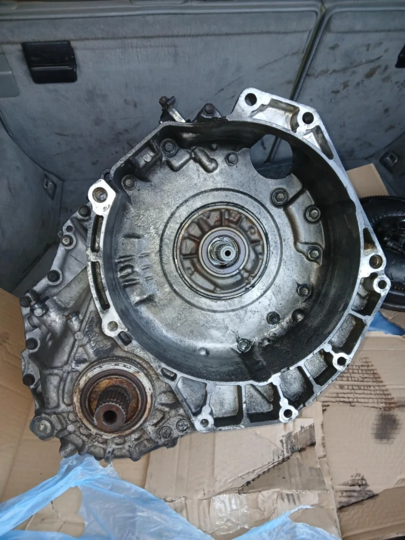 VW Transporter T5, снимка 4 - Бусове и автобуси - 52499301