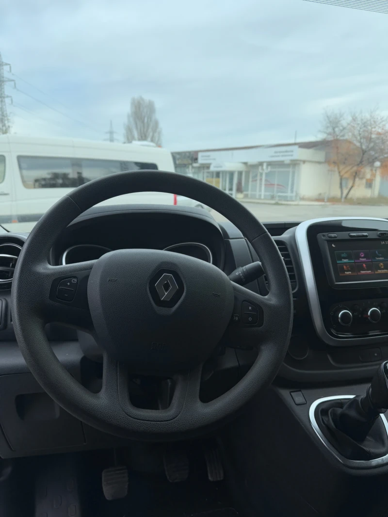 Renault Trafic 1.6 dci, снимка 15 - Бусове и автобуси - 52718063
