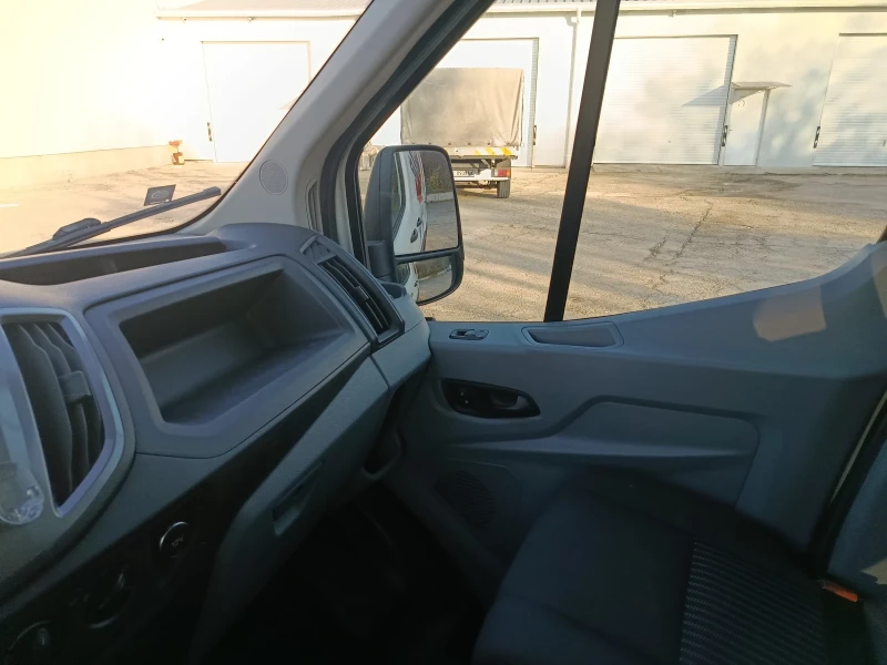 Ford Transit, снимка 8 - Бусове и автобуси - 53180153
