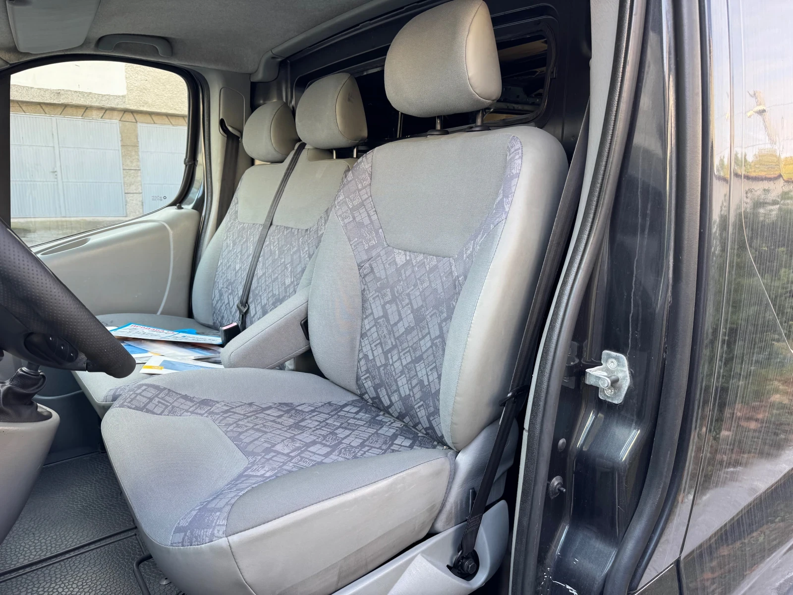 Opel Vivaro 2.5CDTI* KLIMA - изображение 10