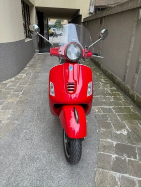  Vespa GTS