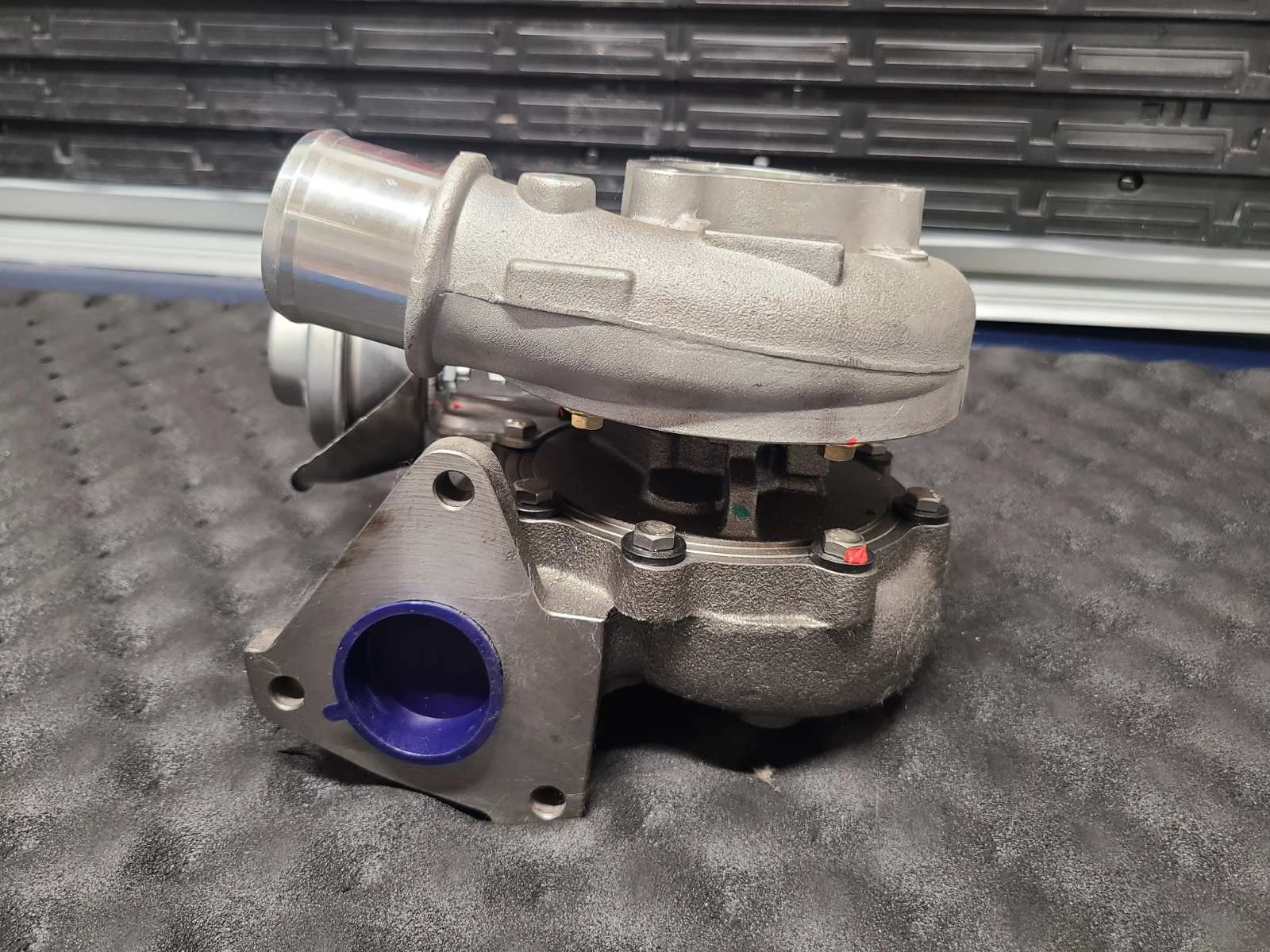  7246395006S/GT2052V | Mobile.bg   2