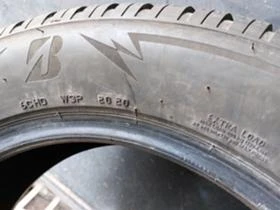Гуми Зимни 225/60R18, снимка 8