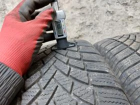 Гуми Зимни 225/60R18, снимка 4