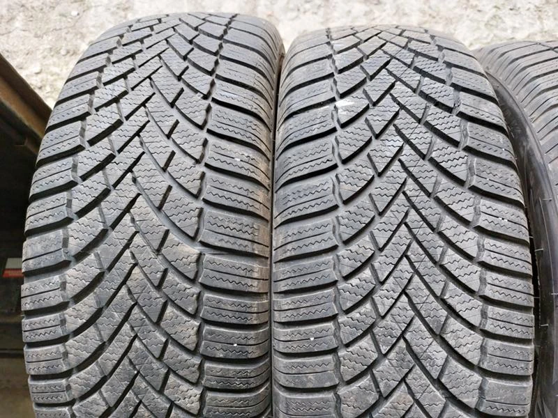 Гуми Зимни 225/60R18, снимка 2 - Гуми и джанти - 36274594