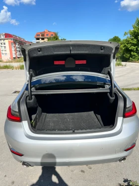 BMW 320 xDrive Luxury Line, снимка 17