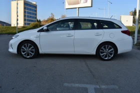 Toyota Auris 1.8HYBRID/ОБСЛУЖЕН/РЕГИСТРИРАН/ТОП СЪСТОЯНИЕ!!! - [3] 