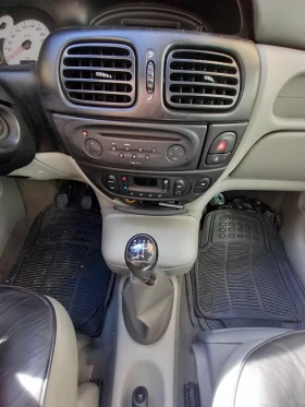 Renault Megane Scenic, снимка 10