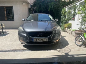 ������ Volvo V40