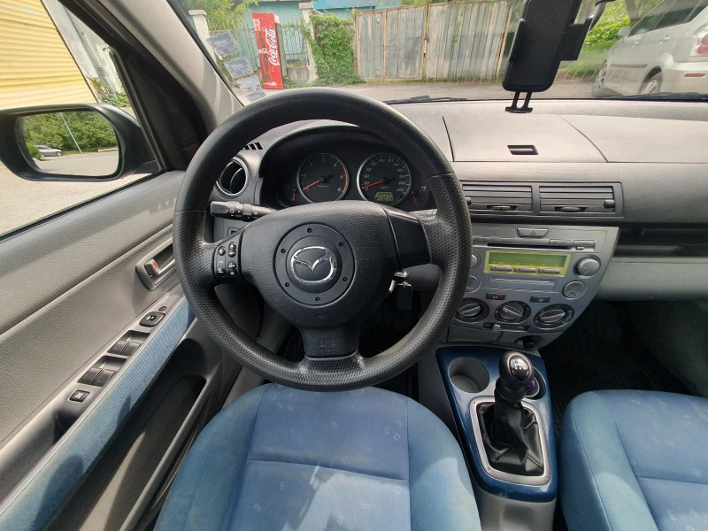 Mazda 2, снимка 10 - Автомобили и джипове - 47223010