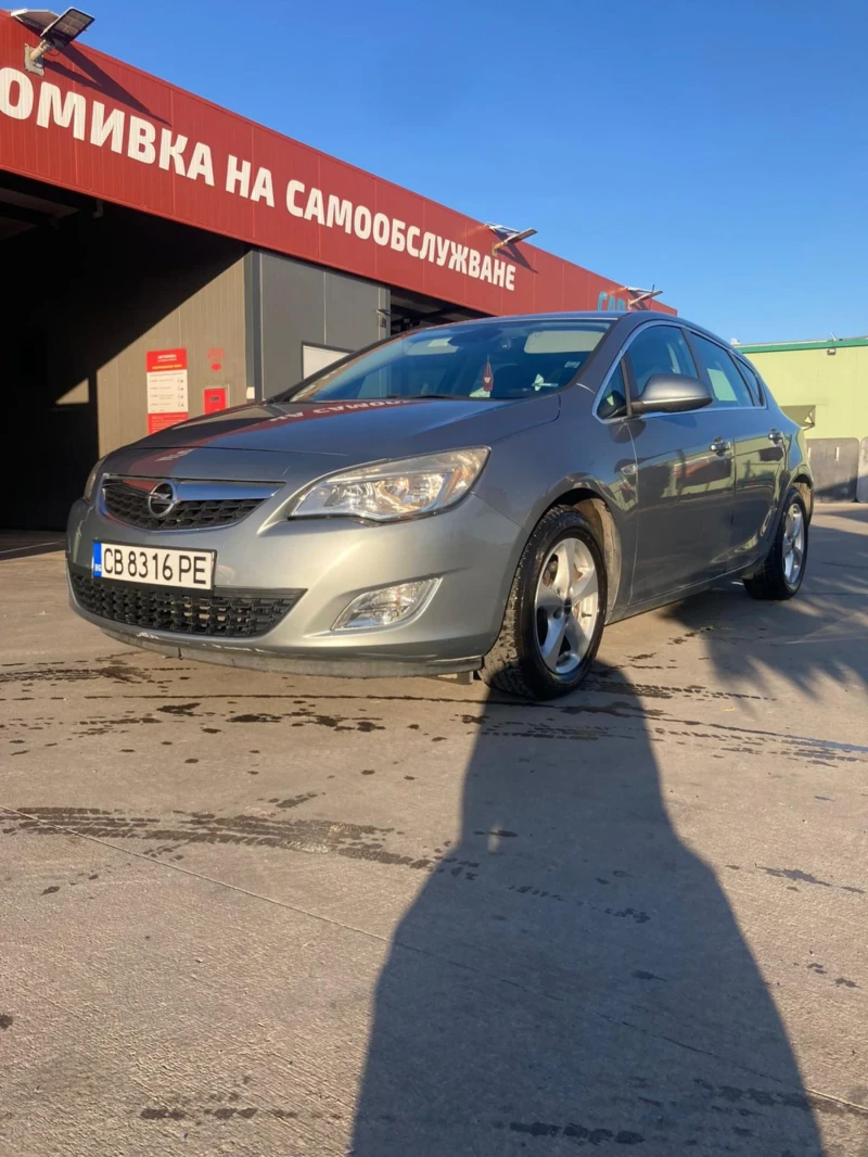 Opel Astra, снимка 3 - Автомобили и джипове - 47537234