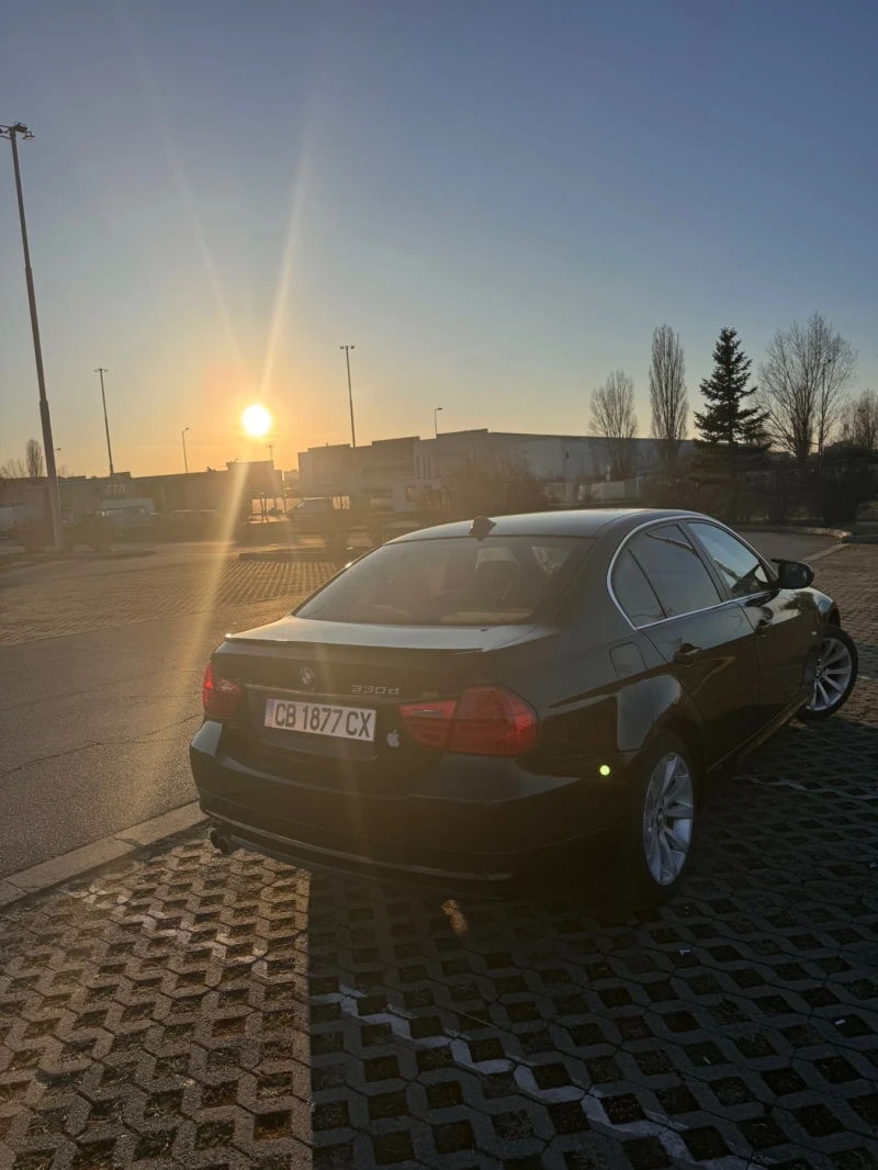 BMW 330, снимка 5 - Автомобили и джипове - 49415234