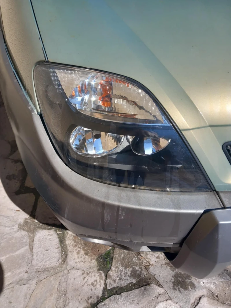 Renault Megane Scenic, снимка 5 - Автомобили и джипове - 49562076