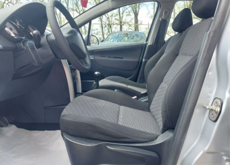 Peugeot 207 1.6HDI.EURO5 , снимка 8 - Автомобили и джипове - 51691815