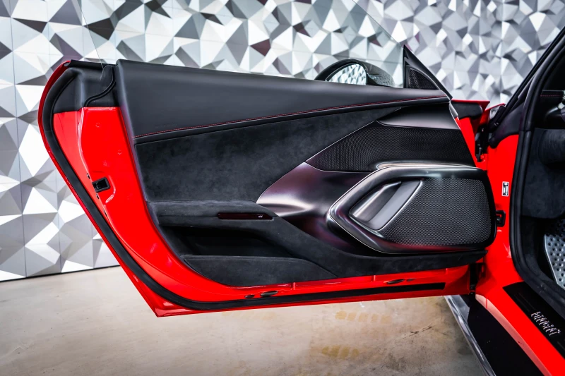 Ferrari 812 Superfast 12 Cilindri Rosso Corsa, снимка 7 - Автомобили и джипове - 51754321