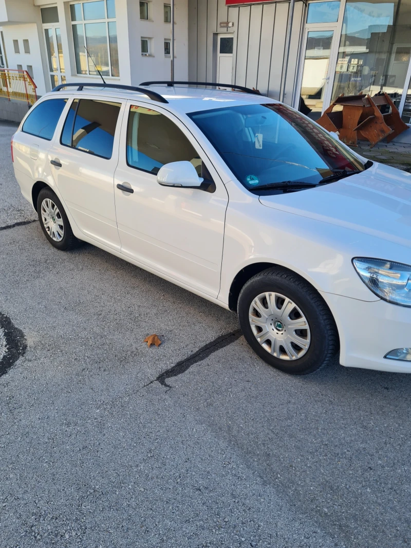 Skoda Octavia 1.6 TDI 105к.с. 2011г., снимка 3 - Автомобили и джипове - 52414631