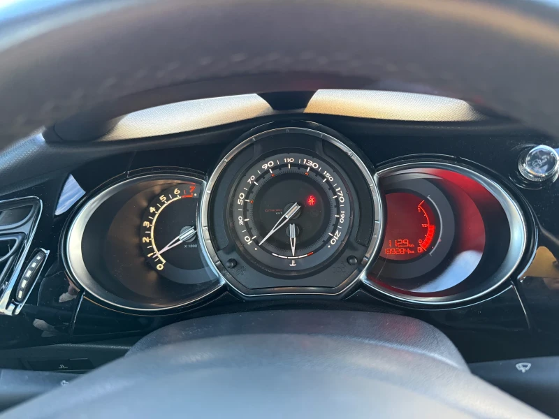 Citroen DS3, снимка 7 - Автомобили и джипове - 52540535