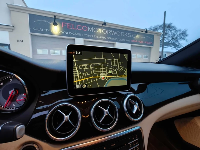 Mercedes-Benz CLA 250 * CARFAX * ЦЕНА ДО БГ, снимка 9 - Автомобили и джипове - 53197266